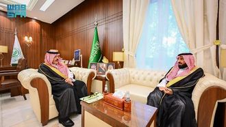 أمير حائل يلتقي رئيس الجمعية الزراعية