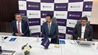 الإمارات الإسلامي يعزز كفاءة فروعه باستخدام التكنولوجيا