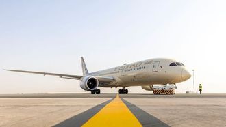 الاتحاد للطيران تطلق أربعة مسارات جديدة