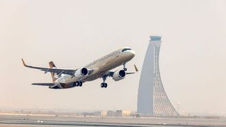 الاتحاد للطيران تحقق أرباحًا بقيمة 1.7 مليار درهم إماراتي