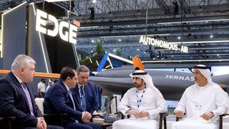 حمدان بن محمد يلتقي وزير الدفاع الأرميني