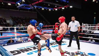 انطلاق بطولة الكيك بوكسينغ بقوة في أبوظبي