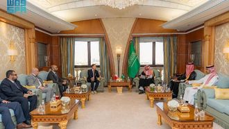 الوزير يعقد اجتماعات في قمة اليونيدو