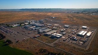 تجميعات الوقود النووي المصنعة لبراكة