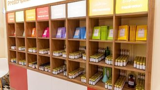 الشفاء من خلال الشعر في معرض الشارقة