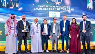R&B Fashion Wins Retail Award 2025
