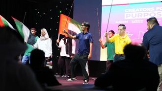 المؤثرون والمدونون يدعمون زيارة مركز راشد