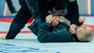 رحلة روجر ماير الملهمة في الجيو جيتسو