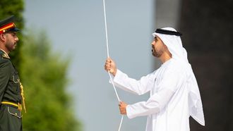 ذياب بن زايد يحيي ذكرى يوم الشهيد