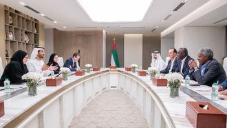 الإمارات العربية المتحدة ومؤسسة التمويل الدولية تعززان التعاون الاقتصادي