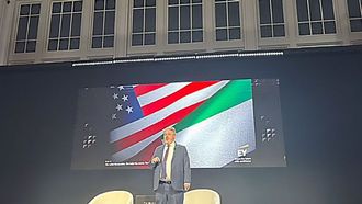 اقتصاد الإمارات العربية المتحدة ينمو مع التركيز على الرقمنة