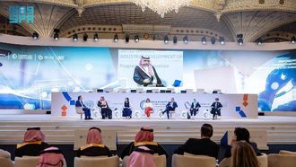 تسليط الضوء على تمكين المرأة في الصناعة العالمية