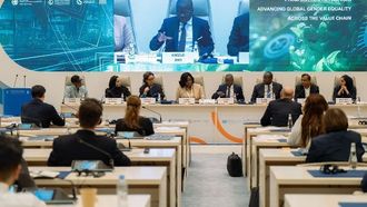 تمكين المرأة في القطاع الصناعي