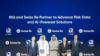 تعاونت شركتا RIQ و Swiss Re في مجال حلول الذكاء الاصطناعي