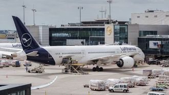 حركة النقل الجوي في الاتحاد الأوروبي تصل إلى 1.1 مليار مسافر