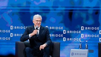 Wenger Highlights Values In Football Leadership