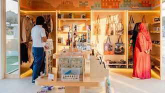 تسلط علامة دبي التجارية الضوء على الفنانين الإماراتيين في حتا