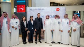 مطار الملك خالد يطلق خطًا جديدًا بين الرياض وبانكوك