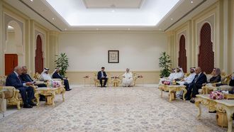 Sharjah Ruler Honours Winners Of Linguistic Award