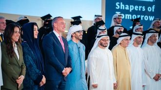 خريجو برنامج صناع الغد يحتفلون في معرض AGDA