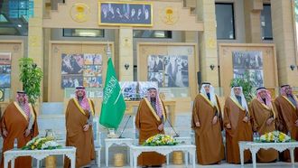 افتتح قاسم عشرة مشاريع طرق