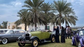 جائزة الشارقة للسيارات الكلاسيكية - الظهور الأول في فئة النخبة