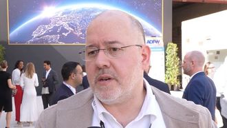 الإمارات العربية المتحدة تتصدر تمويل الطاقة المتجددة