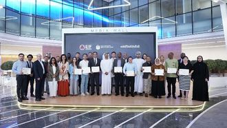 القادة يستفيدون من التجربة الاقتصادية لدولة الإمارات العربية المتحدة