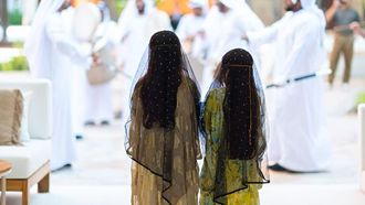 مصدر تحتفل باليوم الوطني لدولة الإمارات العربية المتحدة بفعاليات تراثية