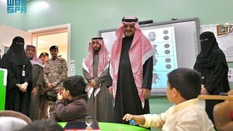 نائب محافظ القصيم يزور جمعية عنيزة