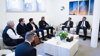 يتجاوز الناتج المحلي الإجمالي غير النفطي لأبوظبي 50% في دافوس 2026