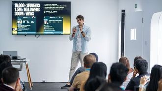 قمة المليار متابع: 65 ورشة عمل