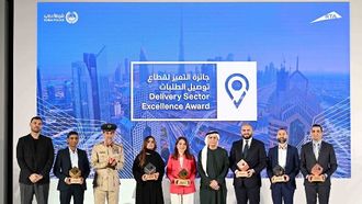 تكريم الفائزين بجائزة دبي للتميز في التوصيل