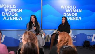 المرأة الإماراتية تعزز مكانتها القيادية في دافوس