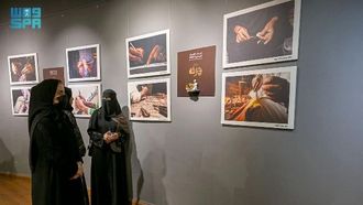 تألق فن تصوير الحرف اليدوية في معرض جدة