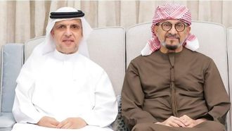 مؤسسة خليفة تدعم سفر السجناء