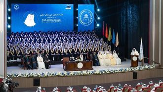 جامعة خورفكان تُخرّج أول دفعة من الطلاب