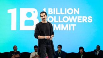 قمة المليار متابع تسلط الضوء على محتوى من الحياة الواقعية