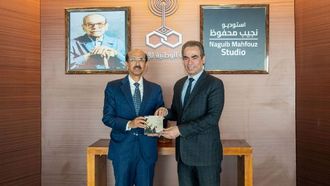 مكتبة محمد بن راشد تتألق في معرض القاهرة للكتاب