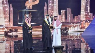 الفائز في الموسم الرابع من برنامج شاعر الراية