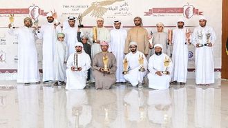 الفائزون في بطولة أبوظبي المفتوحة لكأس الصقارة الرئاسية