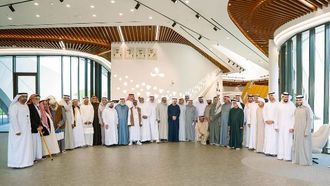 برنامج تطوير المهارات الرقمية لكبار السن في دبي