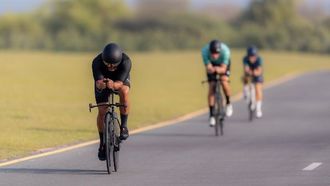 عودة سباق الترياتلون تحدي سير بني ياس 2026