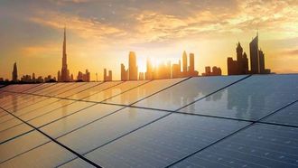 مسيرة التنمية في الإمارات العربية المتحدة على مدى عقدين