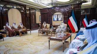 UAE Kuwait Discuss Deeper Cooperation
