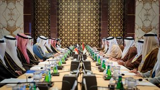 UAE-Kuwait Sign Five MoUs