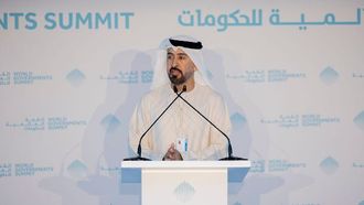 أبوظبي تطلق سياسة الاكتفاء الذاتي من الطاقة الشمسية