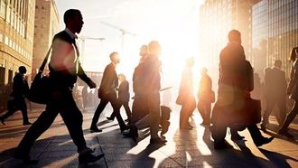 الاستباقية في الذكاء الاصطناعي في الخدمات الحكومية