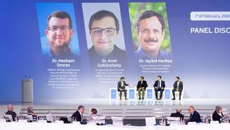 الذكاء الاصطناعي يُسرّع الاكتشافات، لكن البشر هم من يقودون.