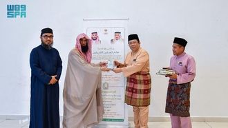 إفطار رمضاني ومساعدات التمر من قبل أمين الصندوق في ماليزيا